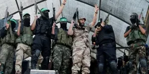 terroristas-do-hamas-armas-faixa-de-gaza-300x180.jpg