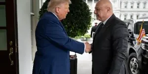 trumpaoun-300x200.jpg