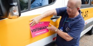 Processo de vistoria em veículo escolar no município. — Foto: (Foto: Prefeitura